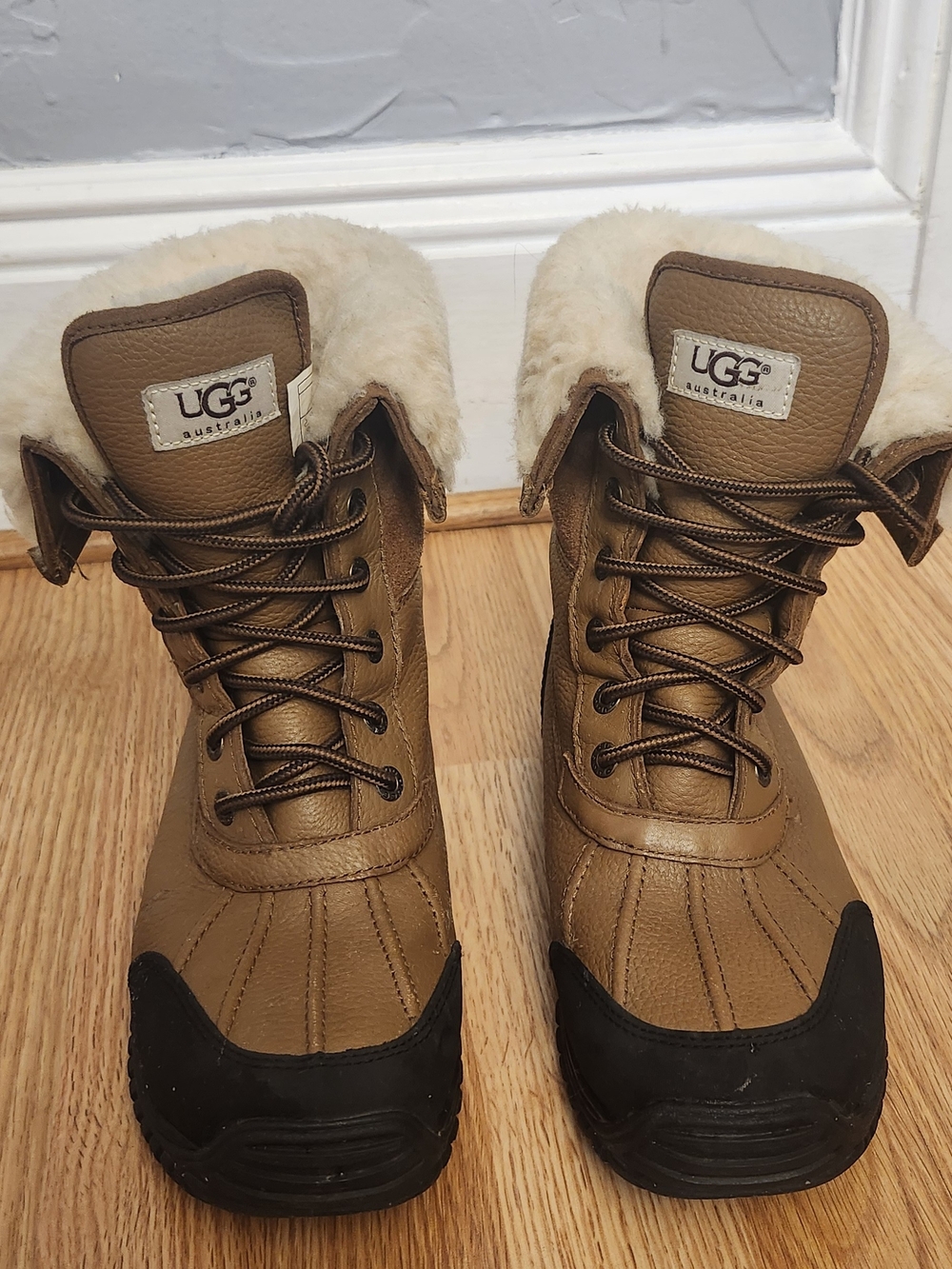 UGG Australia Brown Leather Shearling-Lined Winter Boots